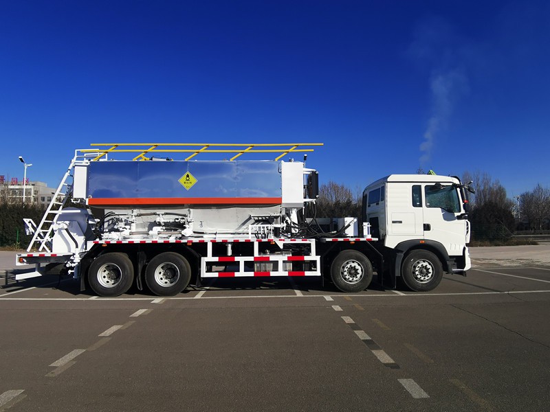 รถบรรทุกระเบิดผสม